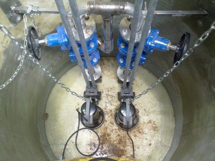 Semi-submersible pumps in a sewer station Semi-submersible pumps in a sewer station