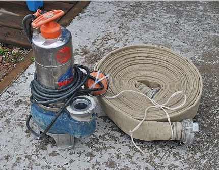 The fecal pump for arrangement of the sewerage of the dacha Fecal pump with grinder