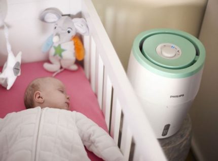 „Philips“ oro drėkintuvai, užtikrinantys sveiką klimatą „Philips“ drėkintuvas HU4801