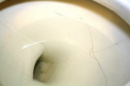 Apa yang perlu dilakukan sekiranya tandas retak dan bocor Cara menghilangkan kebocoran di tandas yang retak