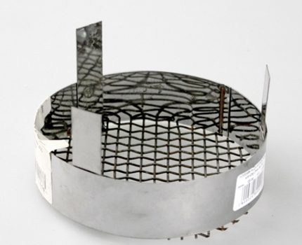 Part of the design of the spark arrestor on the chimney the grid is installed as a shutter