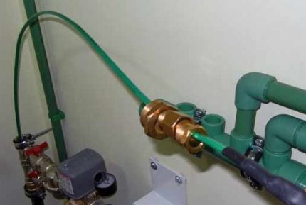 Self-regulating low temperature heating cable Low temperature cable