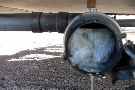 Freezing sewer pipe Freezing sewer pipe