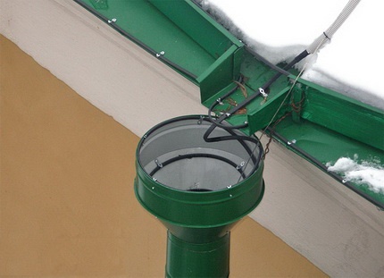 Funnel heating in the funnel Strengthening heating in the drain funnel