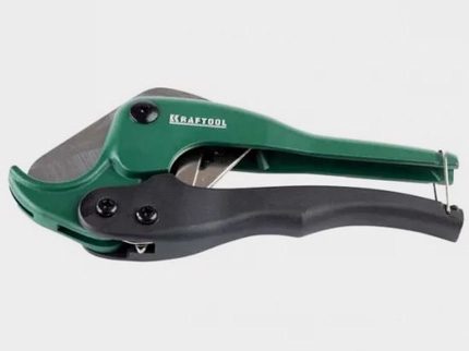Expert scissors for polypropylene pipes Expert scissors for polypropylene pipes