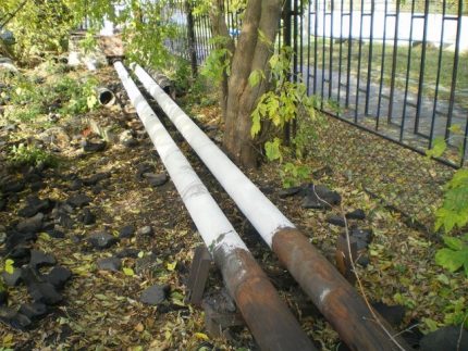 La composition colorante comme chauffage des tuyaux d'égout Peindre