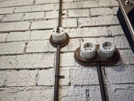 Sockets and switches in open wiring Installation of open wiring