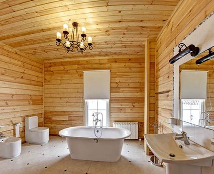 Une baignoire installée au centre sera l'objectif principal de la pièce Vous pouvez installer la baignoire au centre