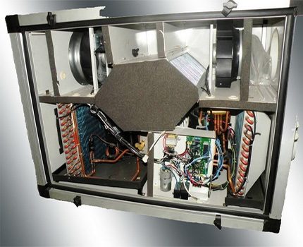 Intermediate heat exchanger