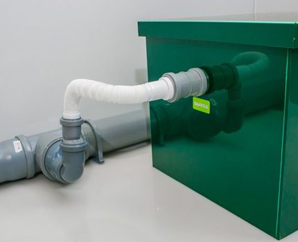 Plastic models of grease traps are light and compact Plastic grease separators