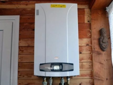 Paano pumili ng isang gas wall-mount na double-circuit modification boiler ayon sa mga teknikal na pagtutukoy Mga parameter ng kapangyarihan