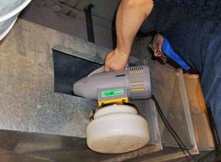 Kemikalije za čišćenje ventilacijskih kanala su toksične Kemijska metoda