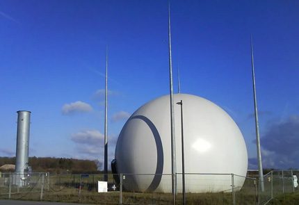 Lightning protection of an industrial gas tank Lightning protection of an industrial gas tank