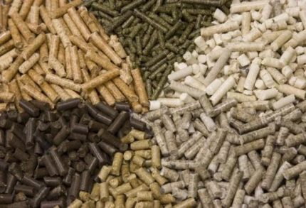 Pellets of different colors Pellets of different colors