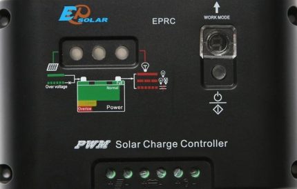 Contrôleur peu coûteux pour connecter des panneaux solaires selon le schéma Contrôleur budgétaire pour le système solaire