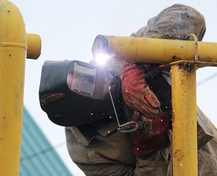 Поставянето в газовата система е отговорна мярка Поставянето в газопровода се извършва от съответните служби.