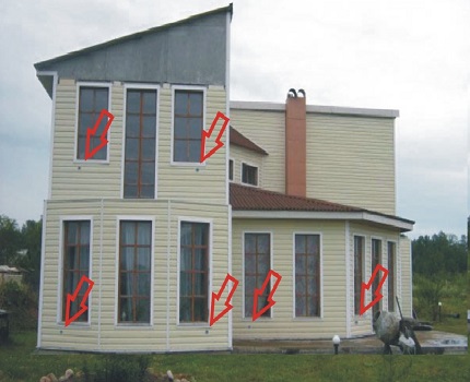 Outlets provide excellent ventilation of a brick house Ventilation and ventilation