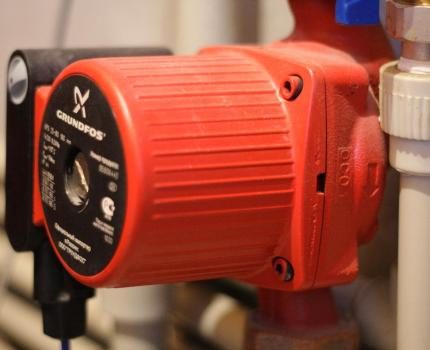 A heating pump costs less than its counterpart to a domestic hot water system Heating pump