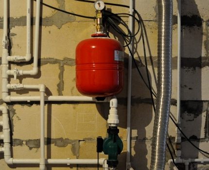 It is important to choose the right place for installing the pump Expansion tank in the heating system