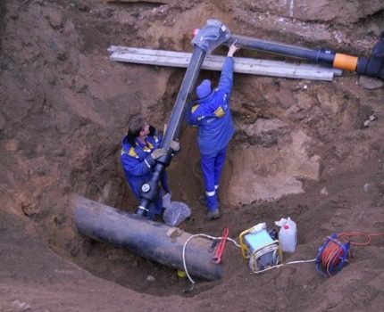 Ang looping ay maaaring gawin kaagad pagkatapos ng pag-apruba ng proyekto Pag-install ng isang kahanay na linya ng gas