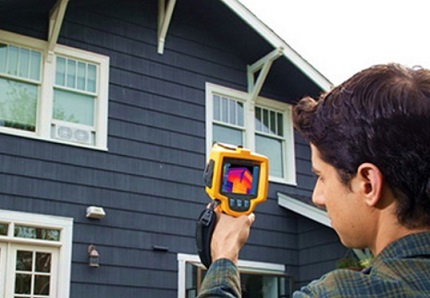 Tutulungan ka ng thermal imager na makita ang pinaka may problemang mga lugar sa bahay Heat pagkawala ng accounting