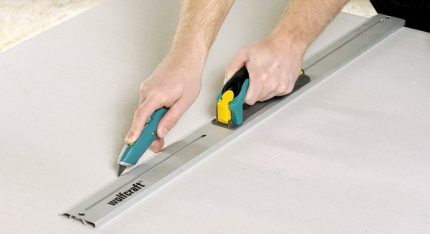 Découpe de cloisons sèches Découpe de cloisons sèches