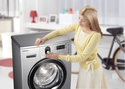 Appearance of the Samsung washing machine Stylish appearance of the Samsung car