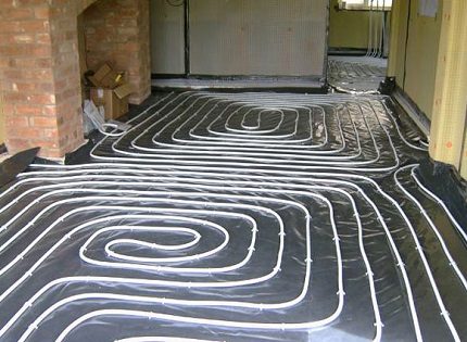 For a large area, it is better to make several contours Pipes no longer than 70 m