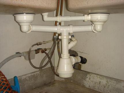 Manufacturers improve assortment of branched siphon options Branched plumbing products