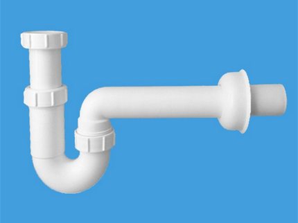In seasonal houses, it is better to put a bottle type siphon Pipe siphon
