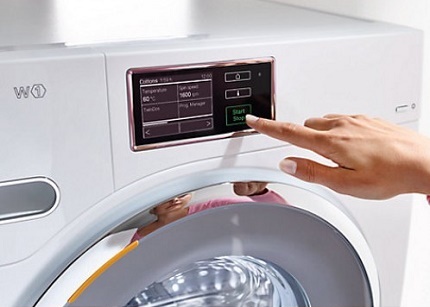 Madaling gamitin ang mga washing washing machine