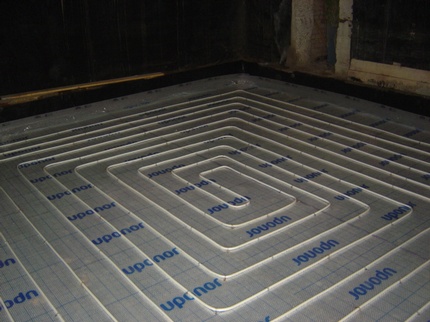 Pipes are selected based on a future floor heating scheme Spiral pipe laying