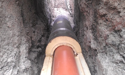 Ground heating pipe in the ground Ground heating pipe in the ground