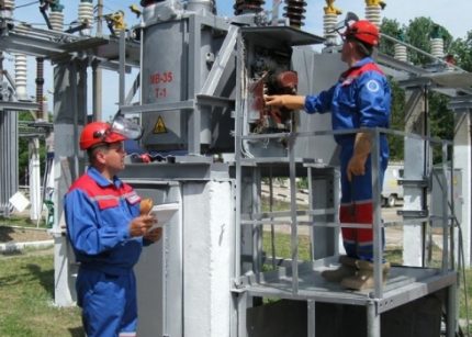 การบำรุงรักษาเบรกเกอร์วงจรหุ้มฉนวนก๊าซ การตรวจสอบการติดตั้ง SF6