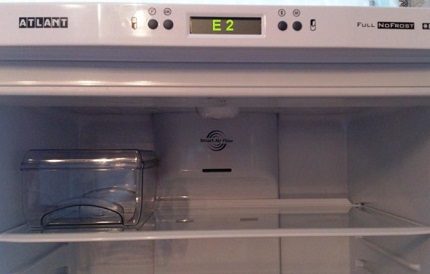 Kühlschrank mit Frostschutzsystem