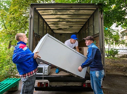 Зашто се придржавати правила за превоз хладњака Важност правилног транспорта фрижидера