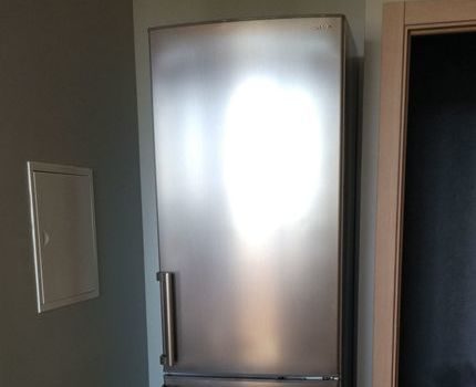 Einige Modelle begeistern Verbraucher mit erweiterten Optionen Kühlschrank Sharp SJ-B236ZRSL