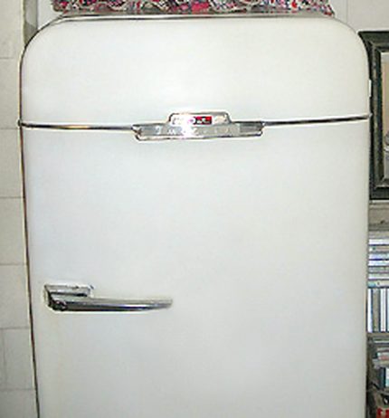 Réfrigérateur ZIL KX-240 Réfrigérateur ZIL KX-240