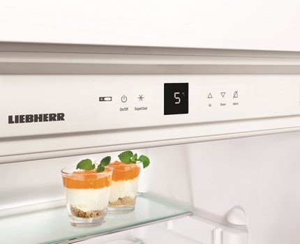 Dank der SuperCool-Option ist eine schnelle Lebensmittelkühlung möglich SuperCool-Technologie im Liebher-Kühlschrank