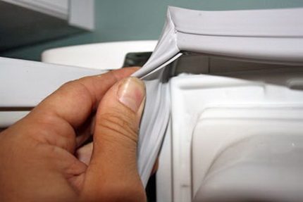 Замена заптивача хладњака из Минска Заптивка фрижидера