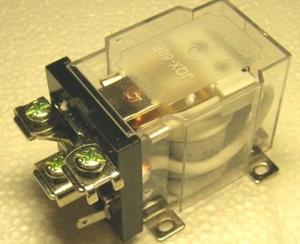 Electromechanical On / Off contactor
