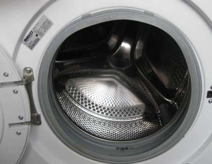 Bucky Veko holds blankets and even blankets Capacious tank in washing machines