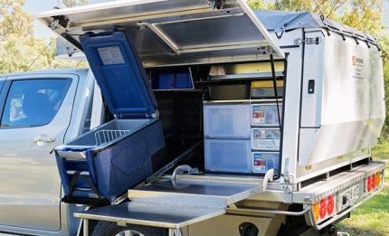 Thermoelektrische Kühlmechanismen können zum Heizen arbeiten Thermoelektrischer Kühlschrank