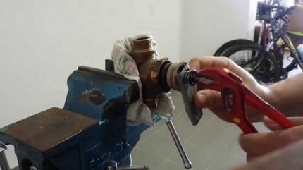 You can install the valve yourself according to the manufacturer’s instructions. The process of screwing the safety device