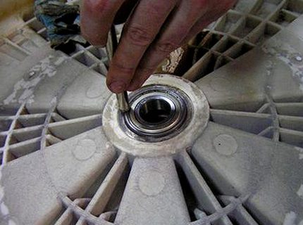 Bearing installation Bearing installation