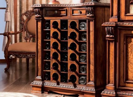 Holzspeichermodell Luxuriös gestalteter Kleiderschrank