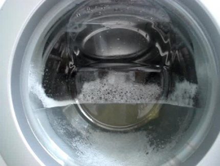 Water in the drum after washing Water in the drum after washing