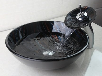 The water level does not change when the valve is closed Installation quality check