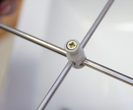 Properly assembled spoke design Valve assembly