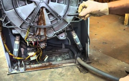 Do-it-yourself shock absorber repair DIY repair facility